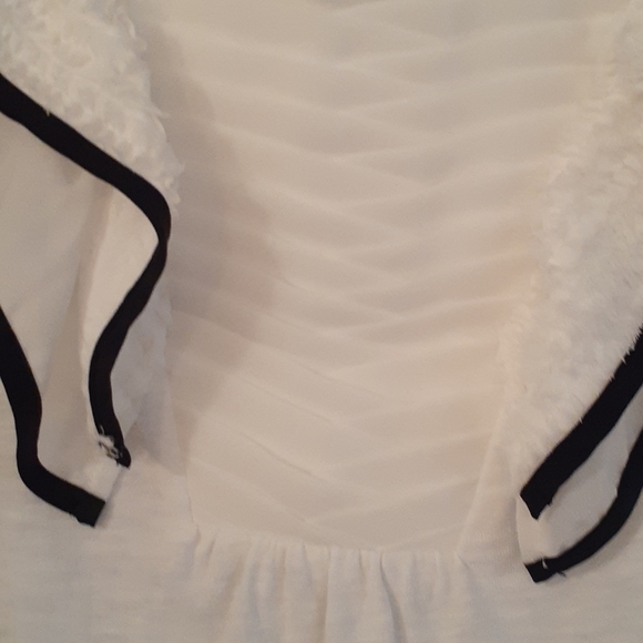 Top - Picture 3 of 3